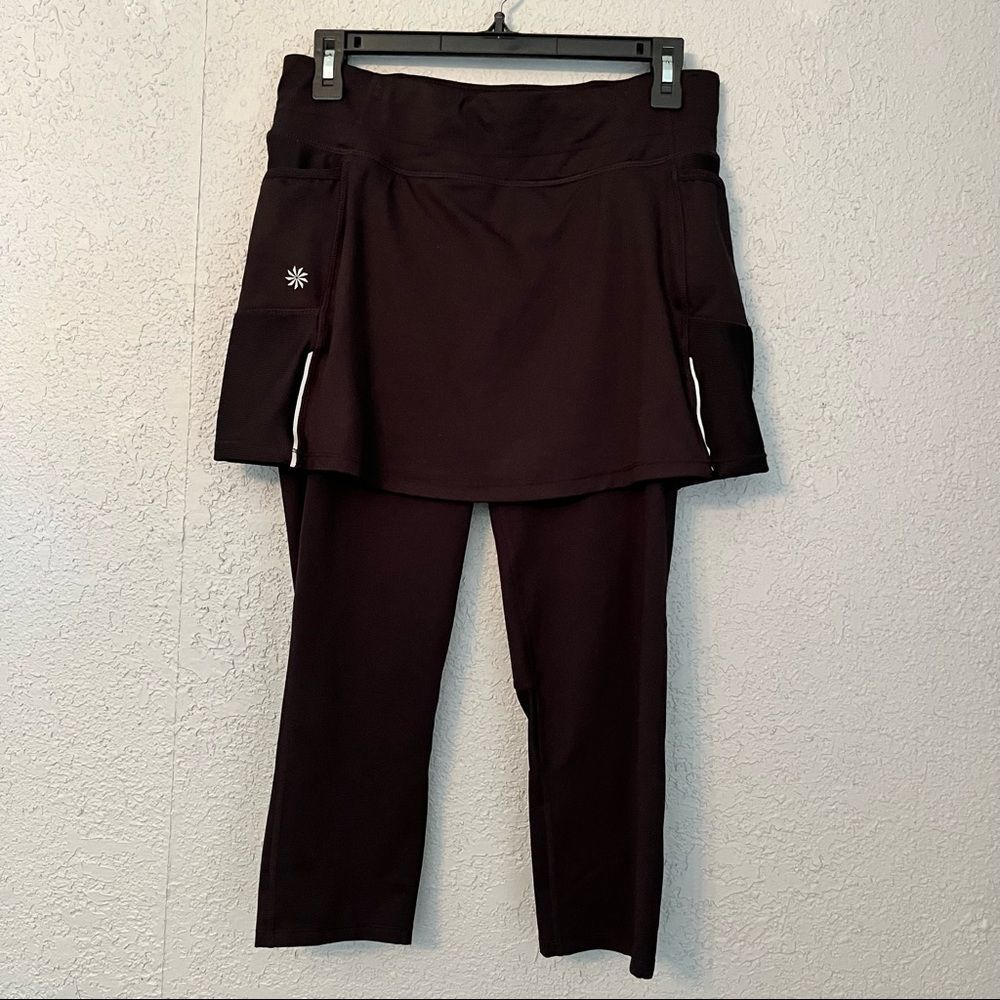 Athleta Yoga Tennis Skirt with Capris Womens Size Medium